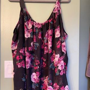 LB like new Chiffon tank sz 22